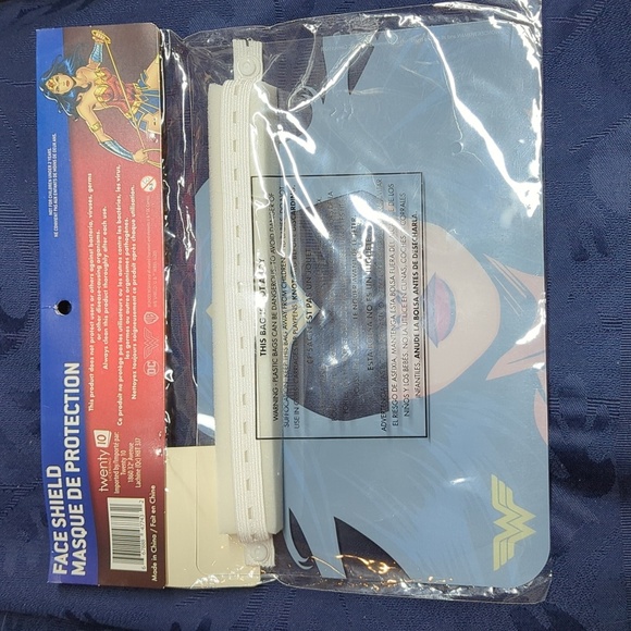 Face Shield - Wonder Woman - Picture 2 of 4